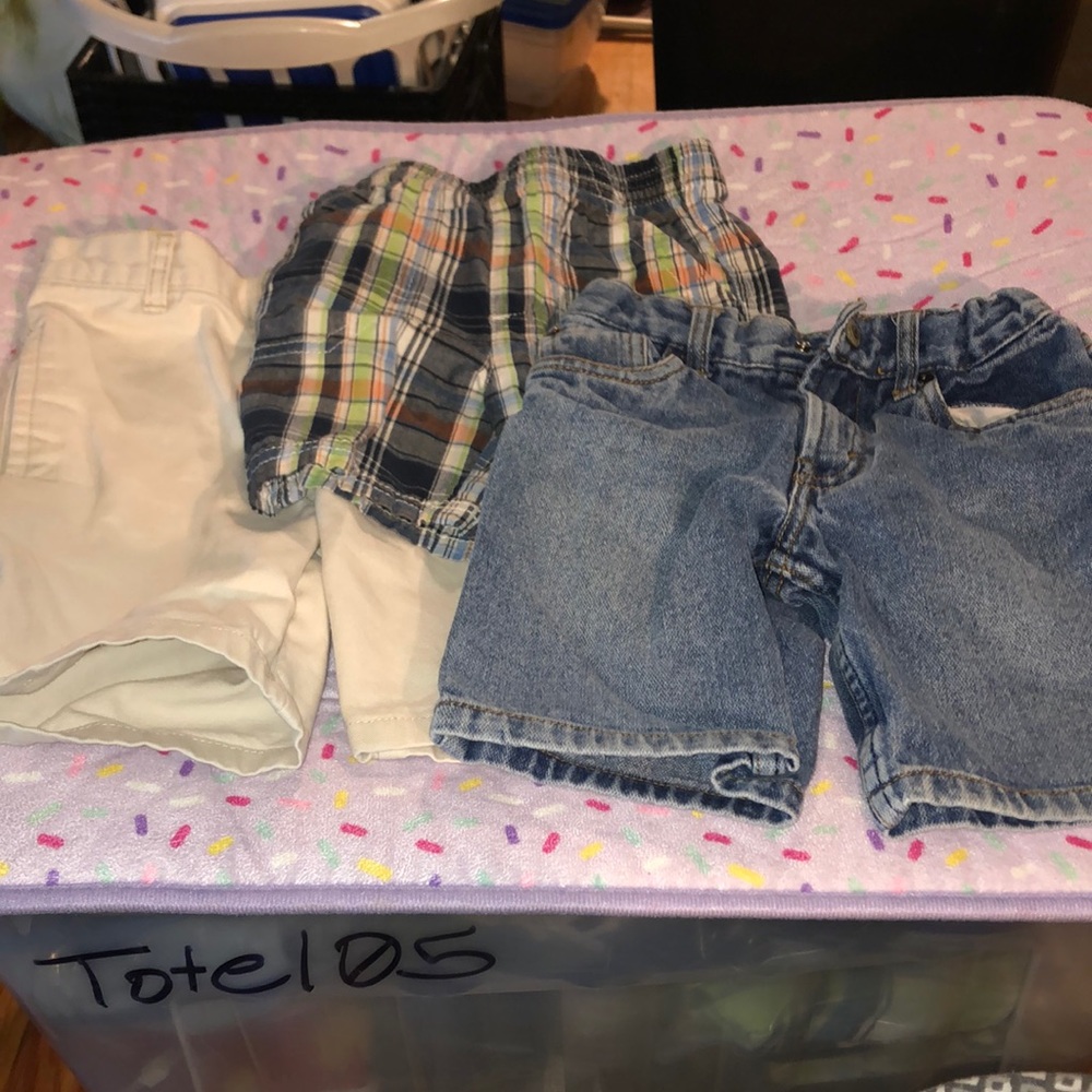 2T set of three summer shorts BRANDS SEE PHOTOS